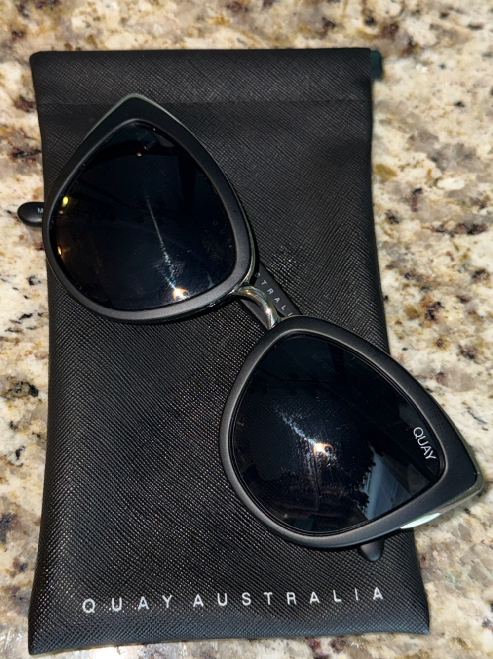 QUAY Australia My Girl Sunglasses Black Oversized Cat Eye Rare Discontinued